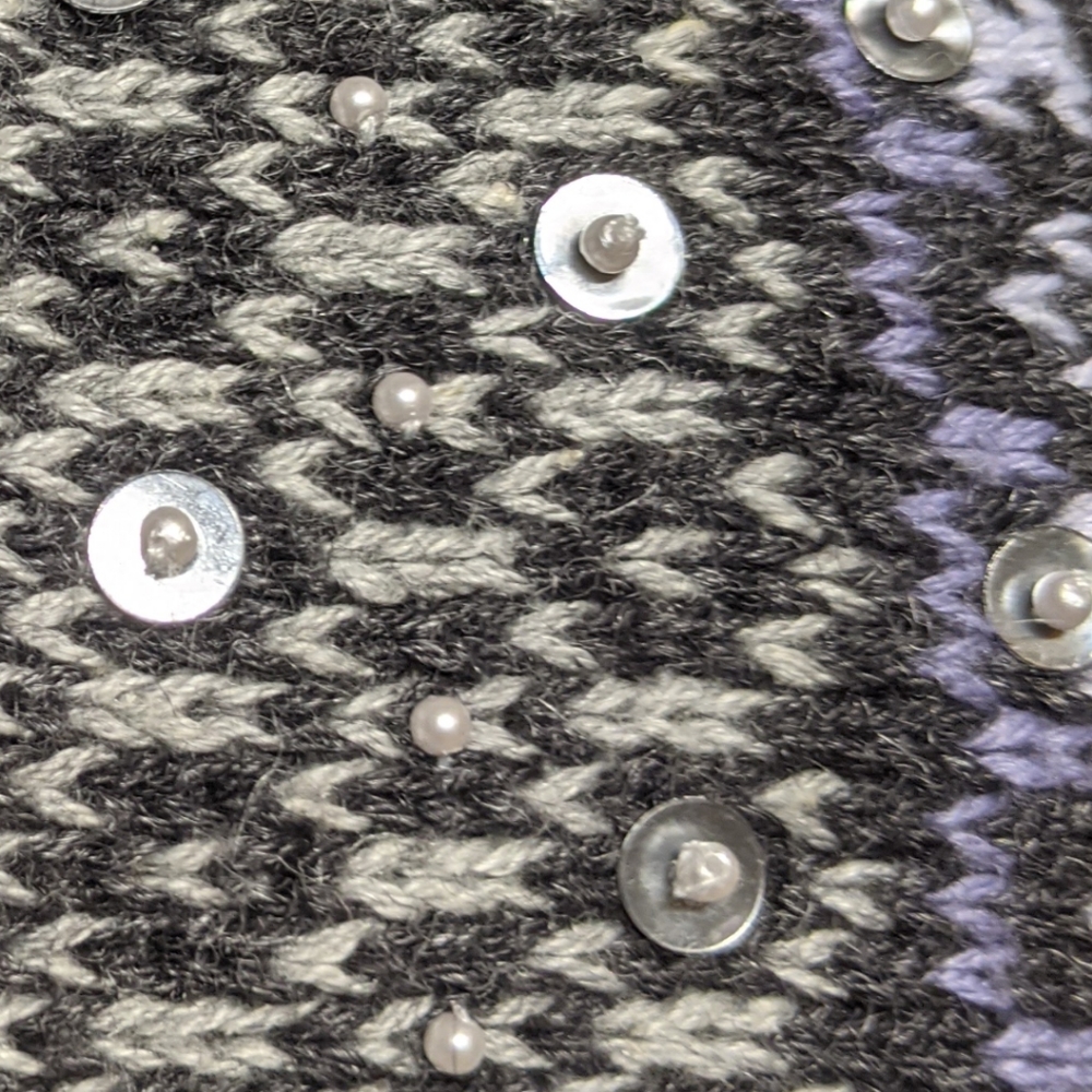 Sweater - Picture 6 of 6